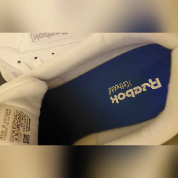 EUC Reebok Classics (W sz 9) - Picture 3 of 8